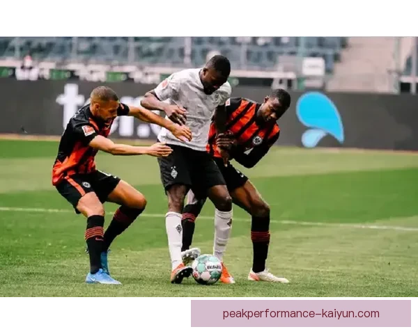 德甲药厂主场表现稳健，近期状态回暖引发关注