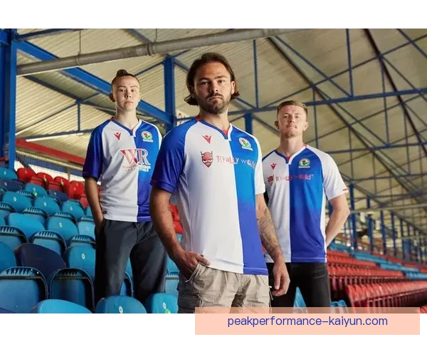 布莱克本本赛季蓝白战袍下表现稳健，竞争力持续提升